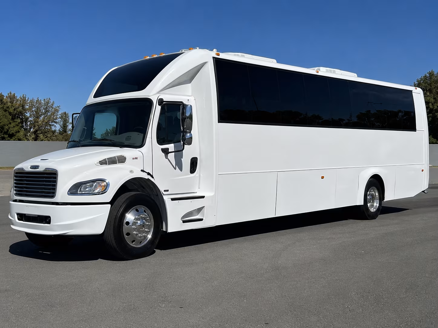 Grand Prairie Homecoming & Prom Party Bus Rentals